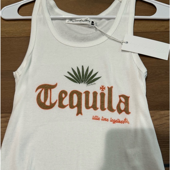 Revolve top - Picture 5 of 6